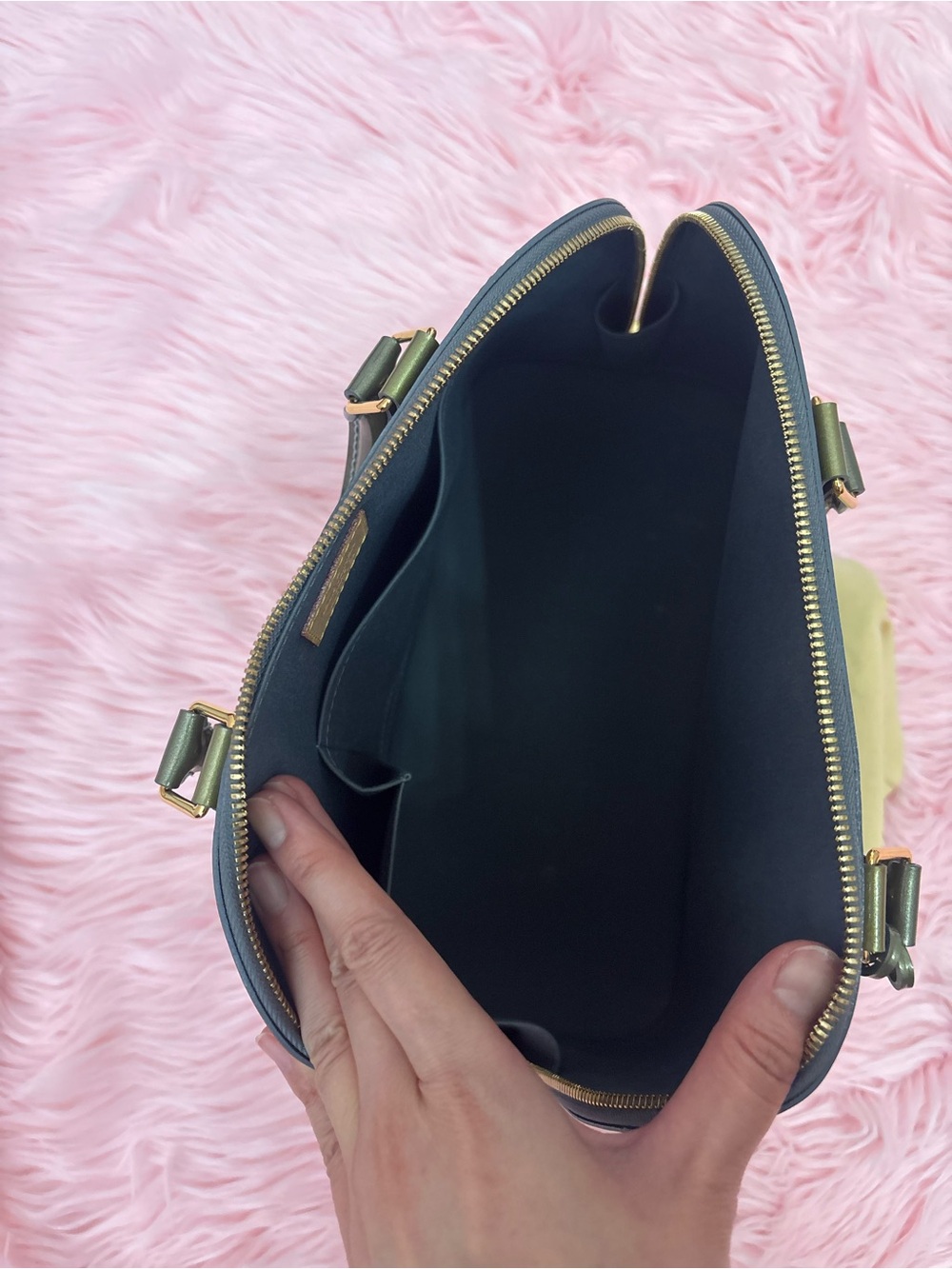 Louis Vuitton Alma PM Monogram Vernis metallic Blue Green Patent -read condition - Picture 10 of 15